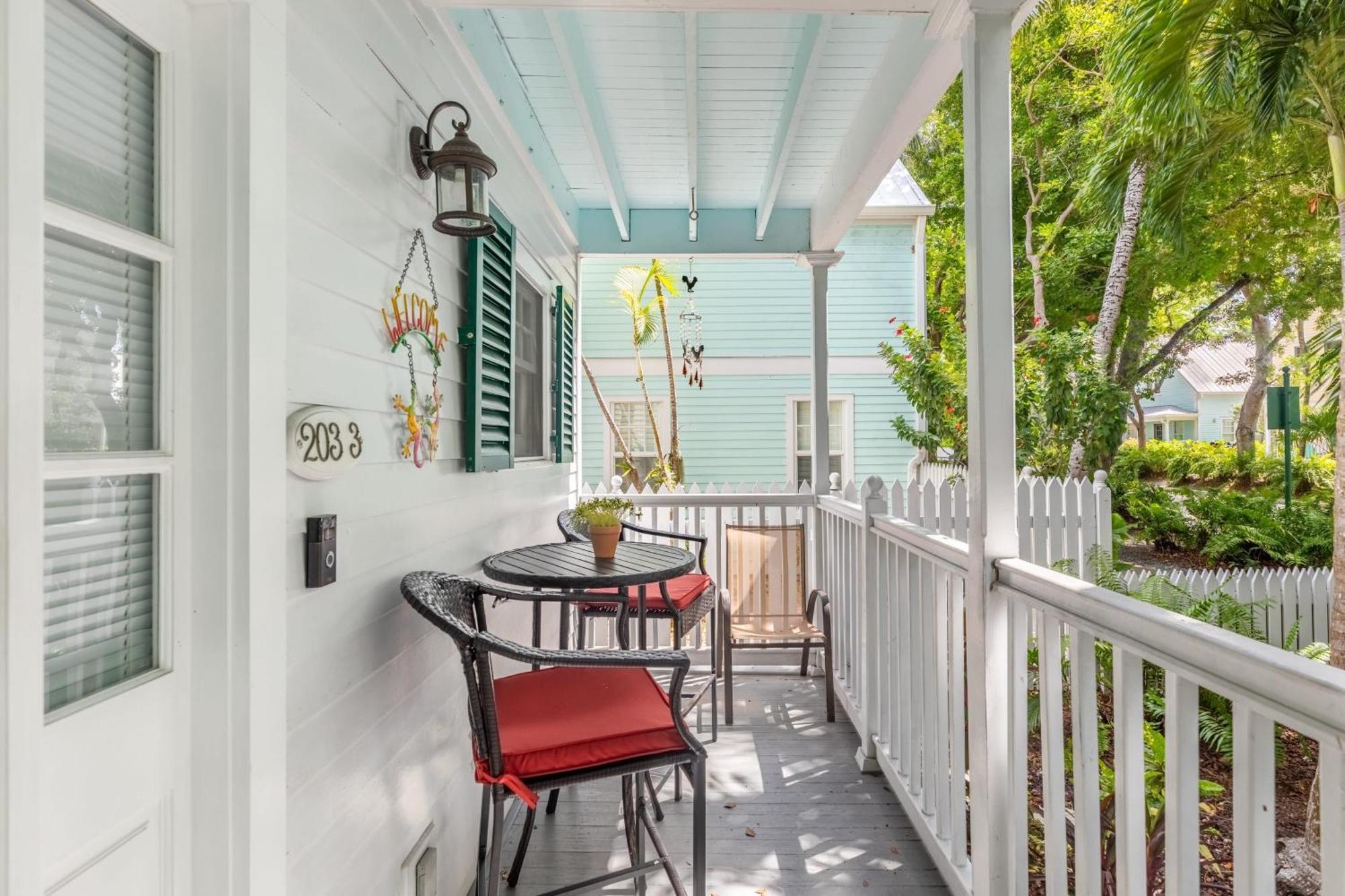 Southard Getaway By Avantstay W Covered Patio Great Location Shared Pool Week Long Stays Key West Exterior foto